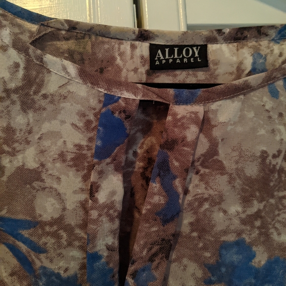 Floral long sleeve blouse from Alloy - Picture 3 of 4